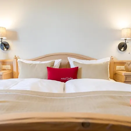 Hotel Sankt Leonhard - Dein Wohlfuehlort Zum Loslassen Und Kraftschoepfen