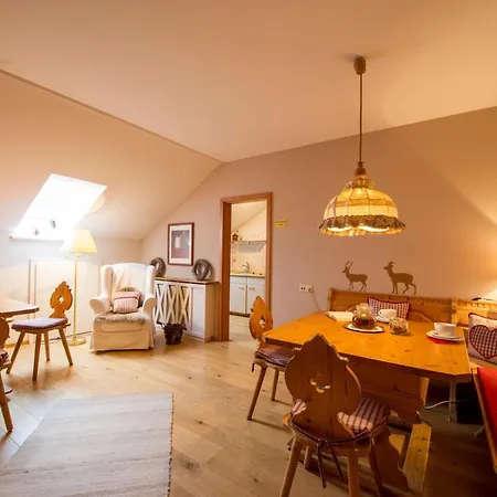 Hotel Sankt Leonhard - Dein Wohlfuehlort Zum Loslassen Und Kraftschoepfen