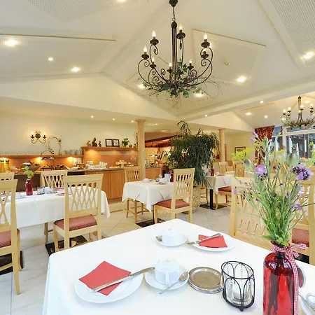 Sankt Leonhard - Dein Wohlfuehlort Zum Loslassen Und Kraftschoepfen Hotel 3*