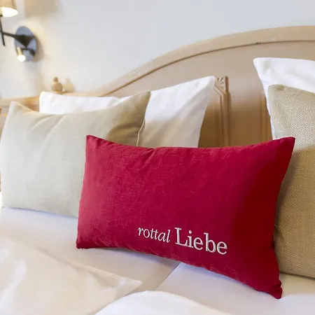 Hotel Sankt Leonhard - Dein Wohlfuehlort Zum Loslassen Und Kraftschoepfen