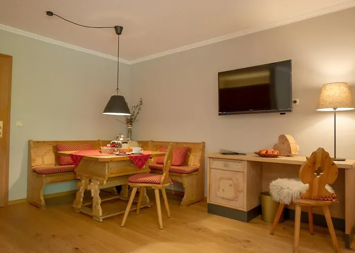 Hotel Sankt Leonhard - Dein Wohlfuehlort Zum Loslassen Und Kraftschoepfen
