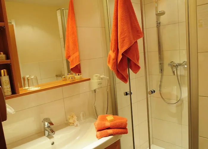 Hotel Sankt Leonhard - Dein Wohlfuehlort Zum Loslassen Und Kraftschoepfen Bad Birnbach