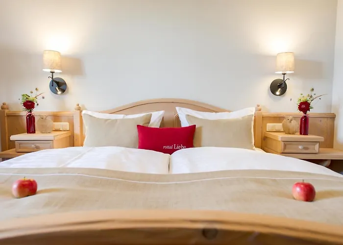Hotel Sankt Leonhard - Dein Wohlfuehlort Zum Loslassen Und Kraftschoepfen